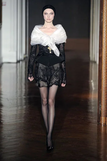 Christian Lacroix Fall 2009 Haute Couture