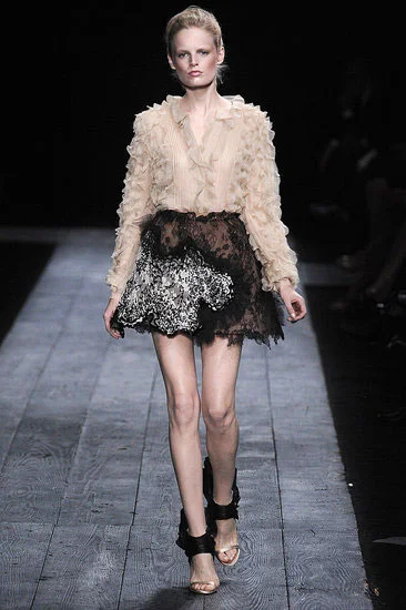 Valentino Fall 2009 Haute Couture