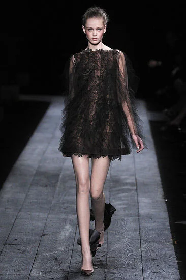 Valentino Fall 2009 Haute Couture