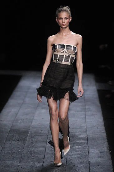 Valentino Fall 2009 Haute Couture