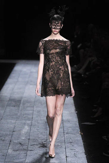 Valentino Fall 2009 Haute Couture