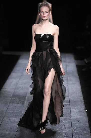 Valentino Fall 2009 Haute Couture