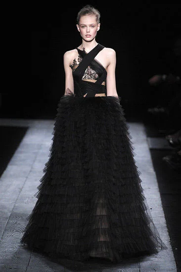 Valentino Fall 2009 Haute Couture